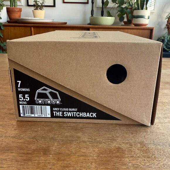 Landed footwear - The Switchback sneaker - NWT - Picture 8 of 8